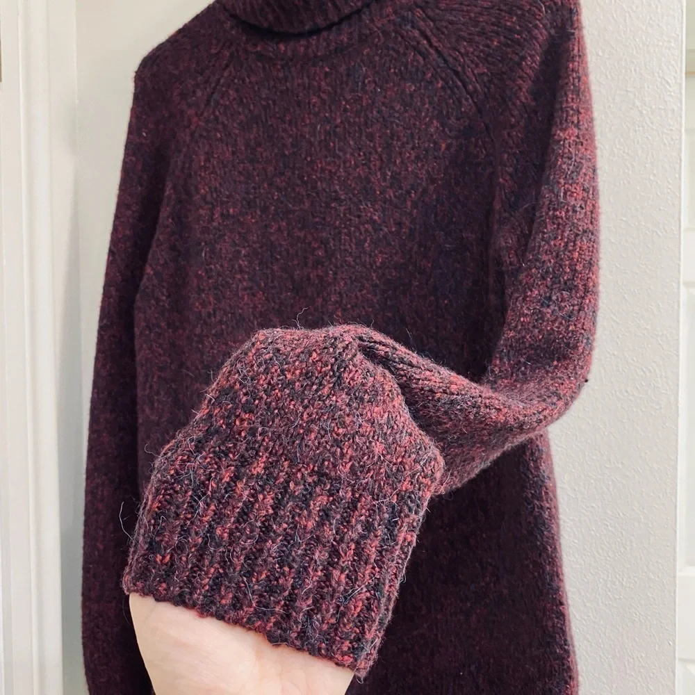 Michael Kors Burgundy Turtleneck Sweater Size Medium